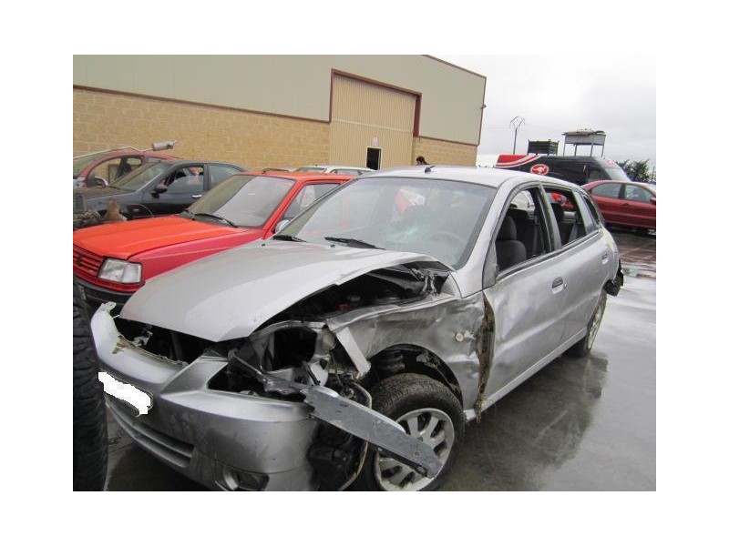 kia rio del año 2004