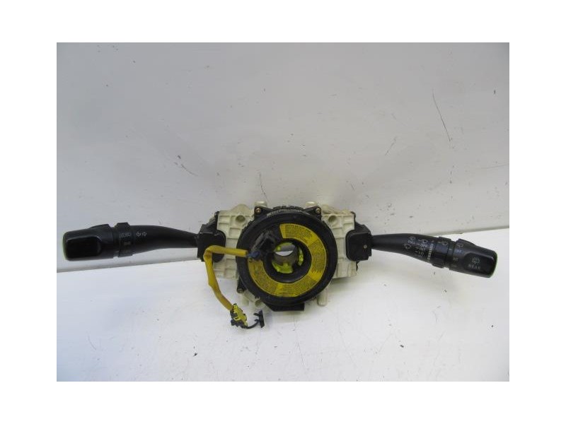 Recambio de mando luces y limpias : hyundai matrix : 1.6 g (103cv) [2006] para hyundai matrix 1.6 g referencia OEM IAM H0693400-