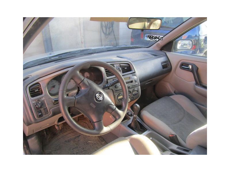 nissan primera del año 2001