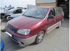 kia carens del año 2001