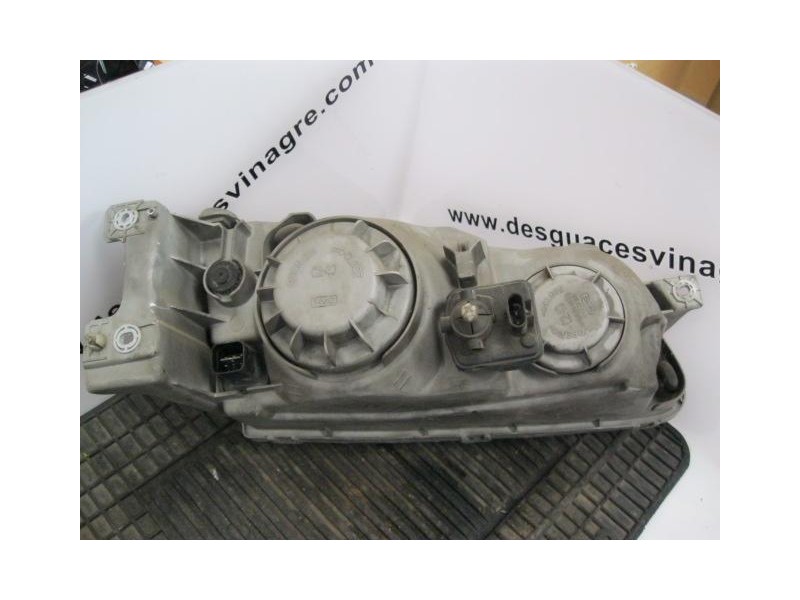Recambio de faro izq. : hyundai h1 : 2.5 td-4bh- 4p-100cv [2001] para hyundai h1 2.5 td-4bh- 4p-100cv referencia OEM IAM PLASTIC