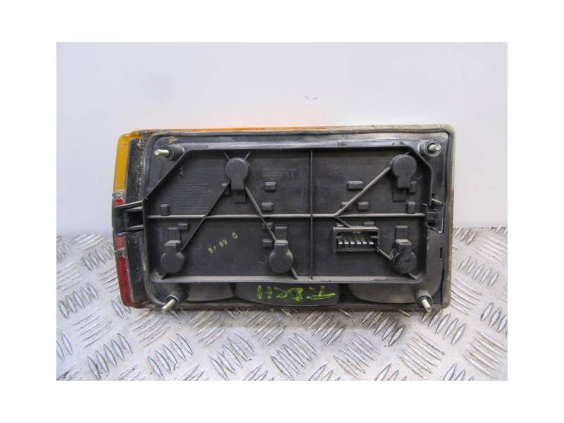 Recambio de piloto trasero dch. : seat malaga : 1.5 g (100,61cv) [1988] para seat malaga 1.5 g referencia OEM IAM   