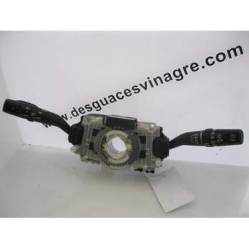 MANDO LUCES Y LIMPIAS 6B600 