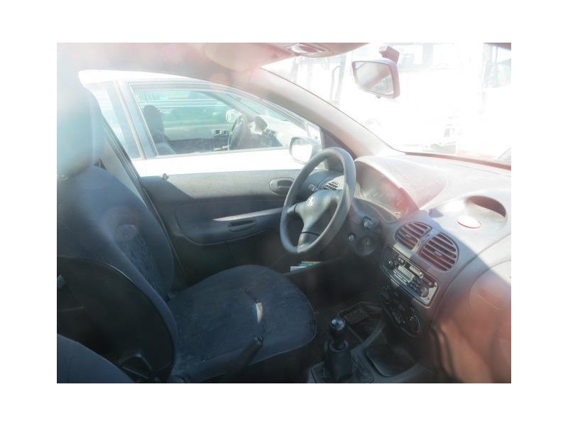 peugeot 206 del año 2001