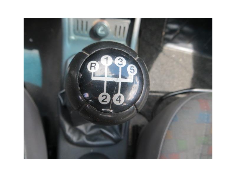 opel corsa del año 2002