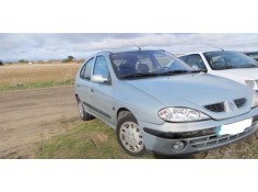 renault megane del año 2000