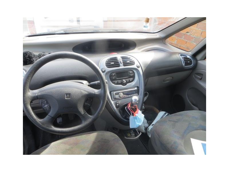 citroen xsara picasso del año 2001