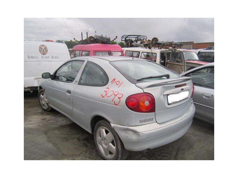 renault megane del año 2001