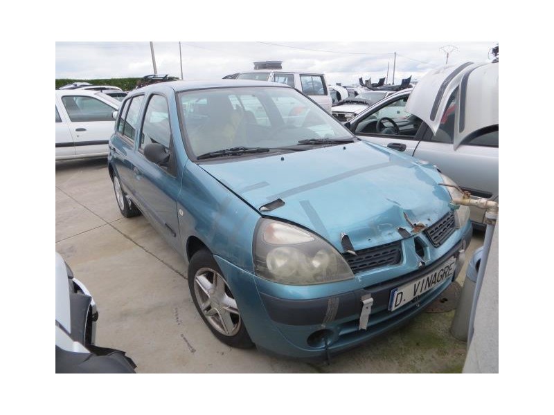 renault clio del año 2004