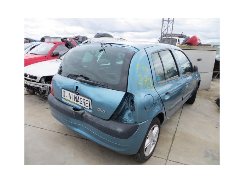 renault clio del año 2004