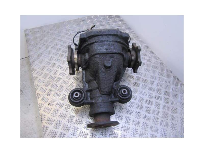 Recambio de diferencial trasero para nissan pathfinder 2.5 td referencia OEM IAM 38311EB300  