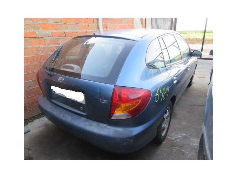 kia rio del año 2002