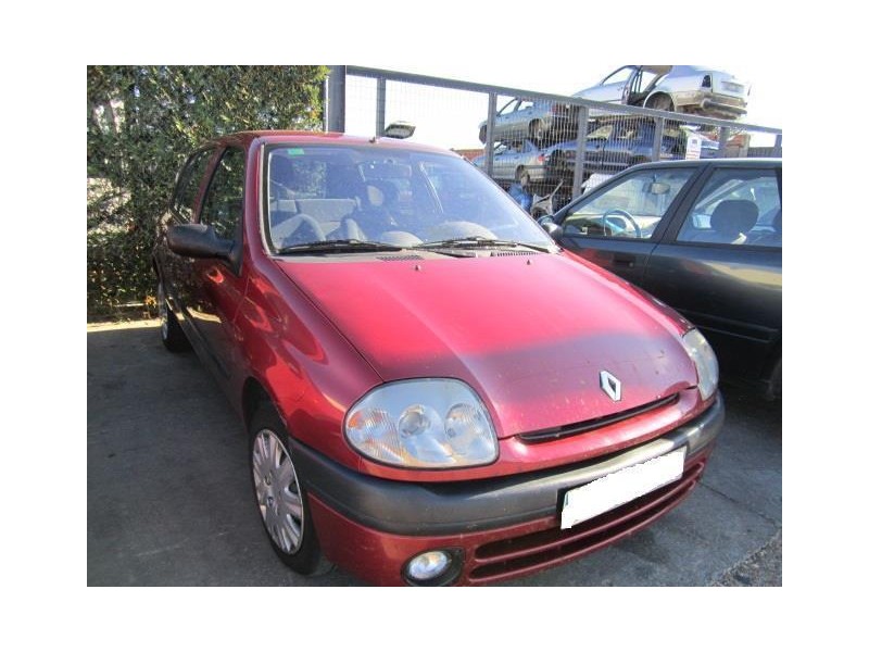 renault clio del año 2001