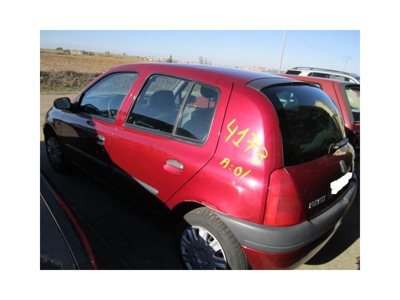 renault clio del año 2001
