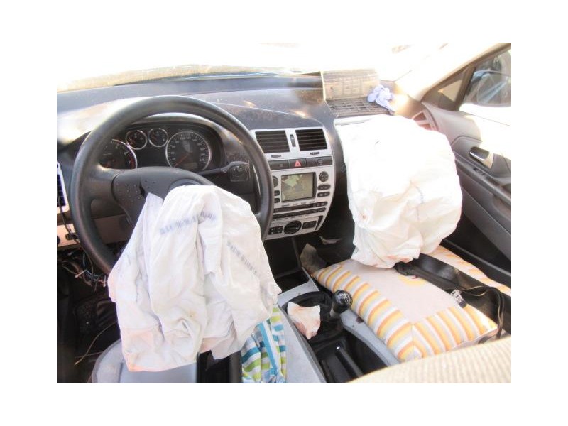 seat ibiza del año 2000