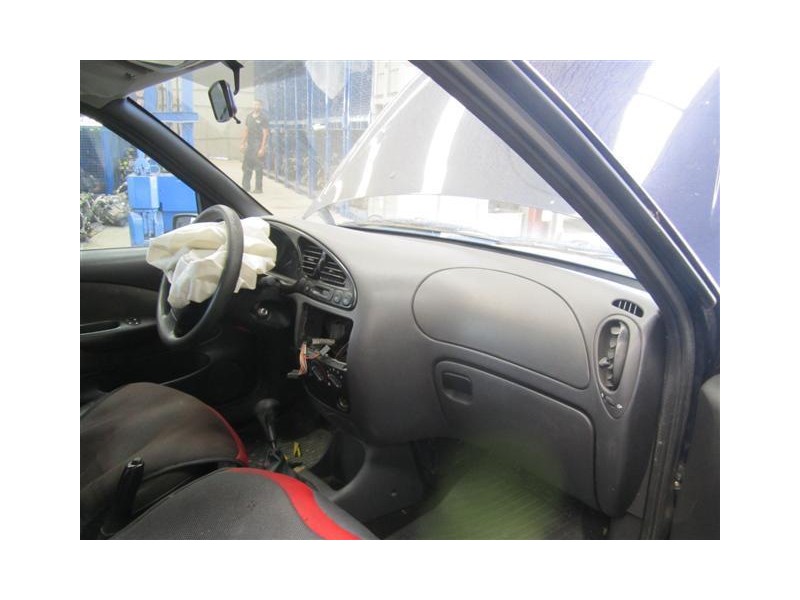 ford fiesta del año 2001