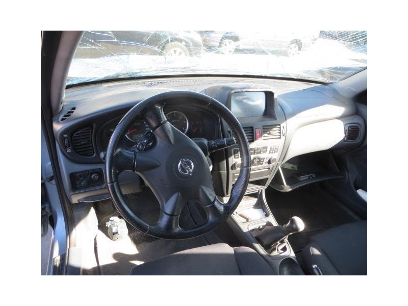 nissan almera del año 2005