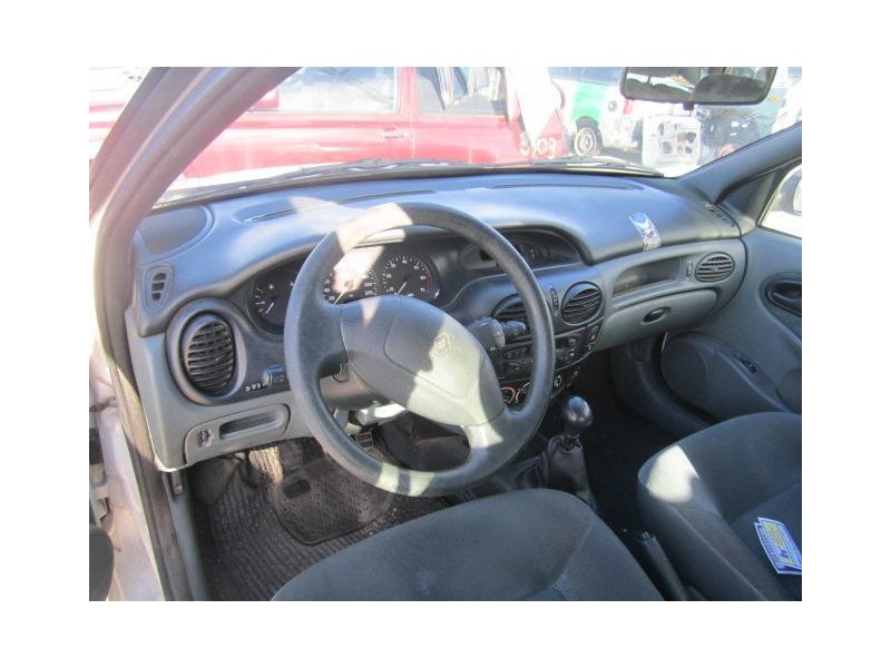 renault megane del año 1999