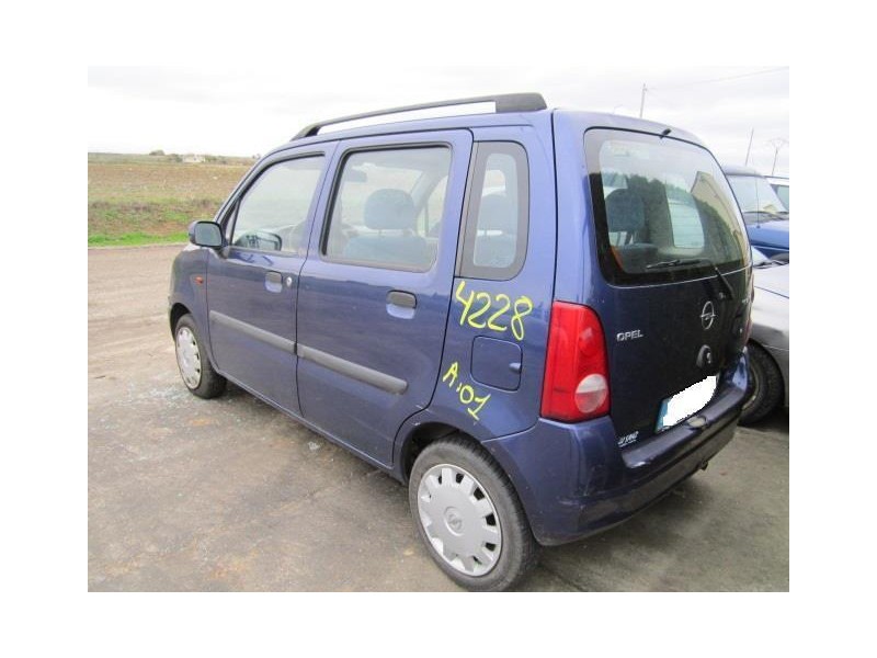 opel agila del año 2001