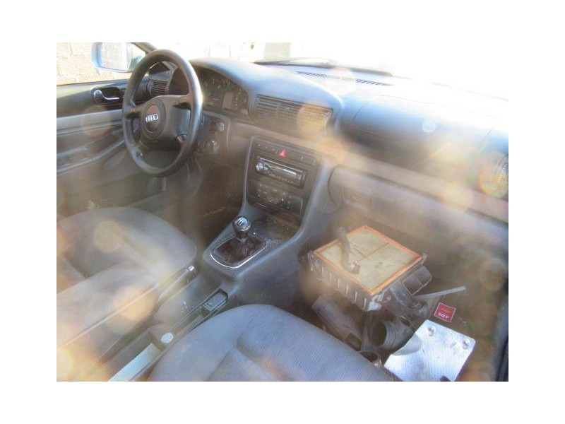 audi a4 del año 2000