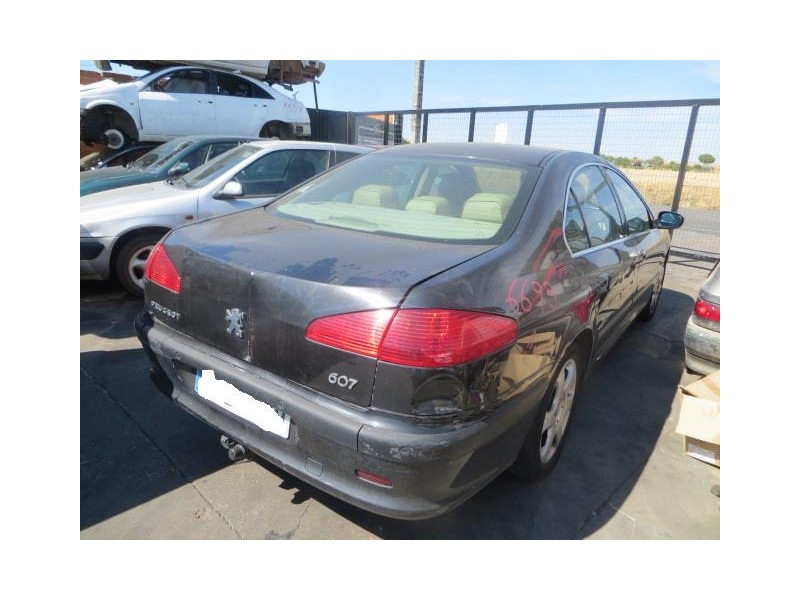 peugeot 607 del año 2004