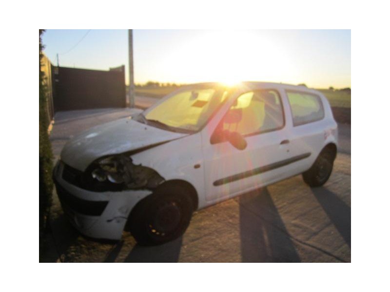 renault clio 1.5 dci k9k 704 65cv del año 2002