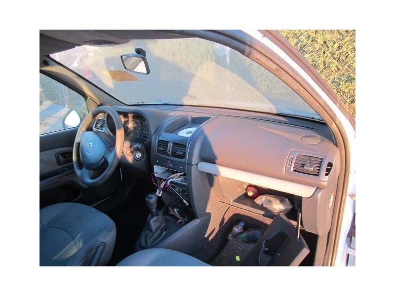 renault clio 1.5 dci k9k 704 65cv del año 2002