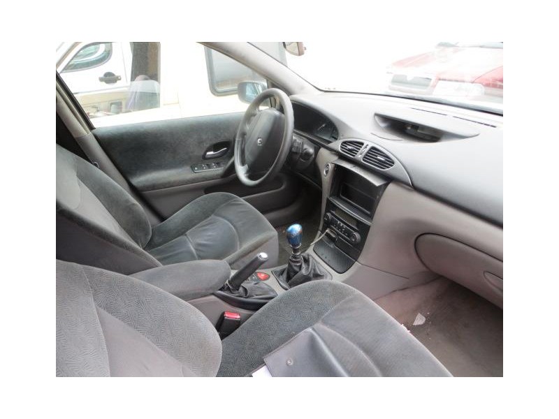 renault laguna del año 2001