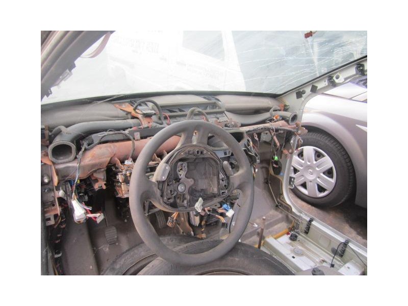 renault clio del año 2005