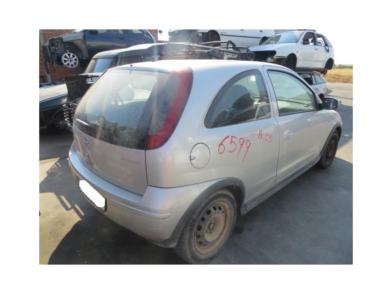 opel corsa del año 2005