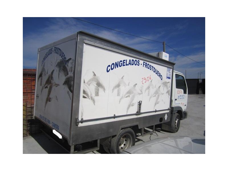 nissan cabstar del año 2006