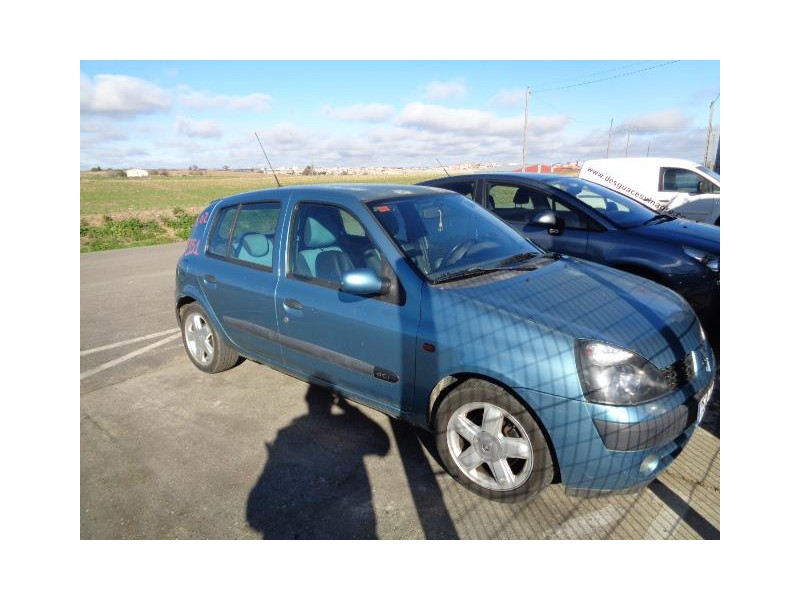 renault clio del año 2002