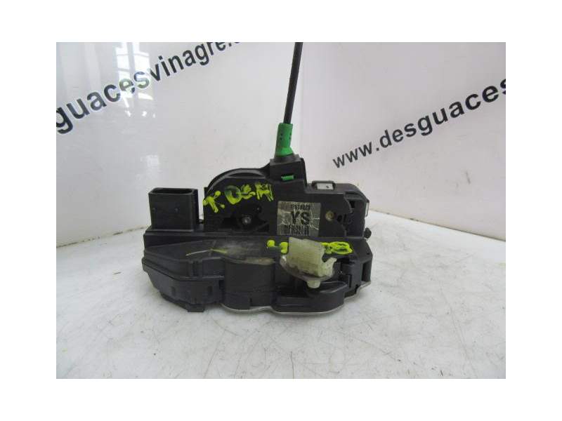 Recambio de cerradura puerta trasera derecha para opel insignia 2.0 cdti ( 160 cv ) referencia OEM IAM 13578243  13578023