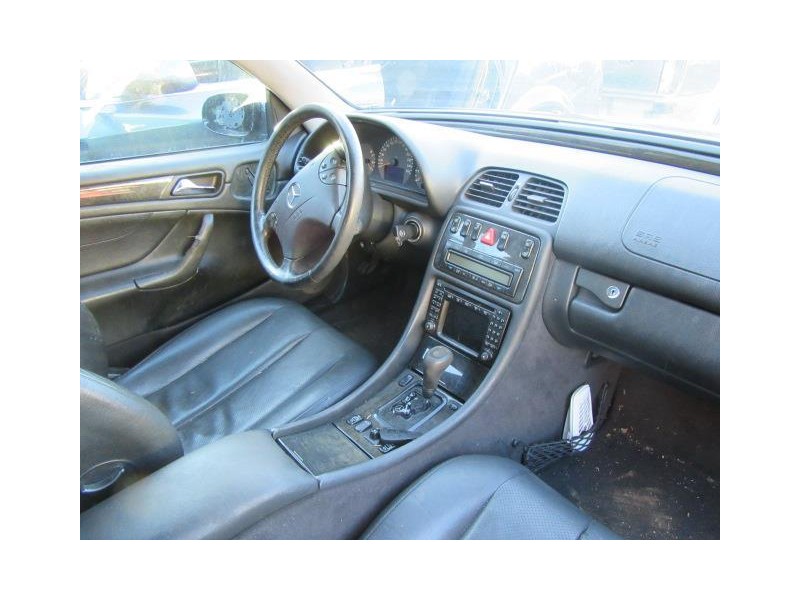 m. benz clk 320 del año 2000