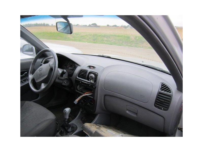 hyundai accent del año 2004