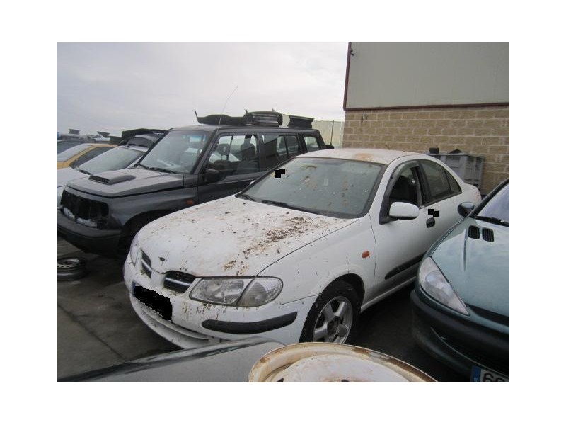 nissan almera del año 2001