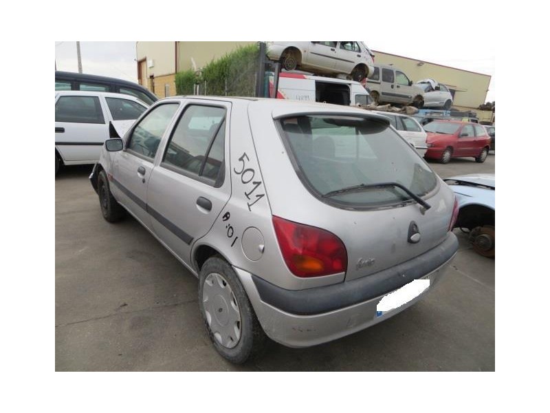 ford fiesta del año 2001