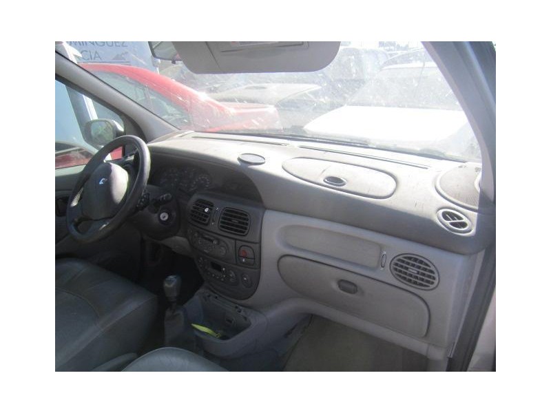 renault megane del año 2001