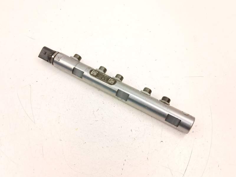 Recambio de rampa inyectora para mini mini countryman (r60) cooper sd referencia OEM IAM 7823460 0445214237 