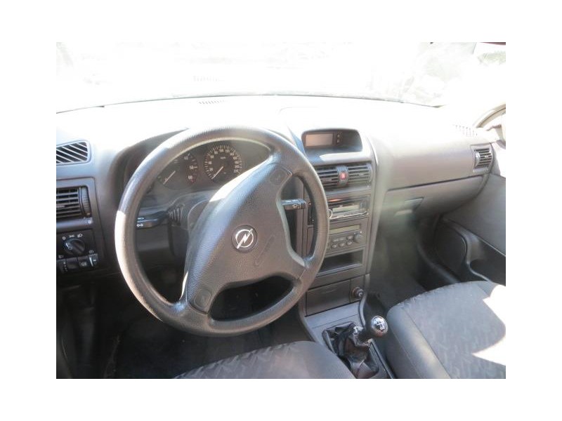 opel astra del año 2002