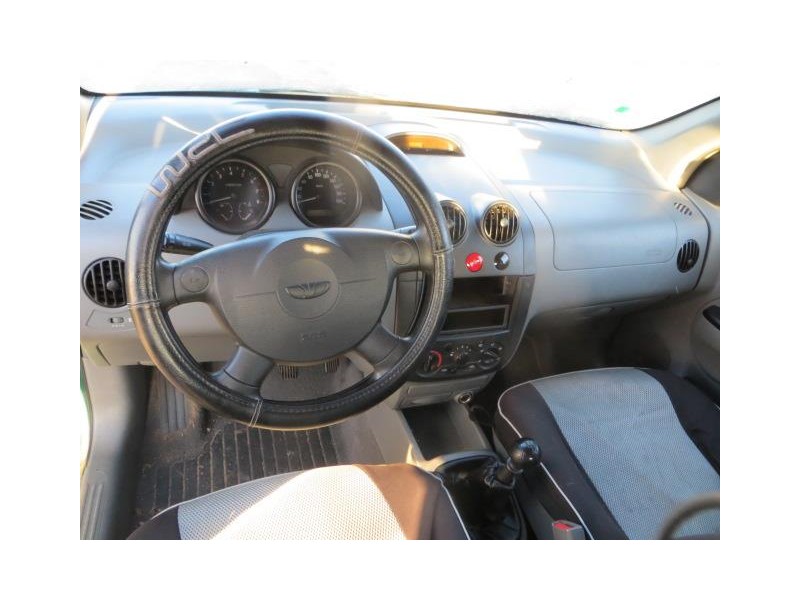 daewoo kalos del año 2004