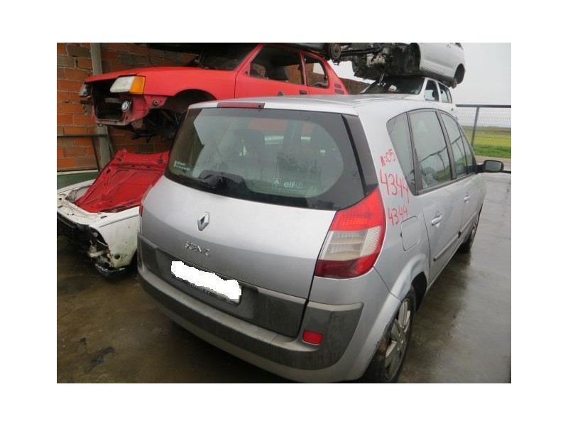 renault scenic del año 2005