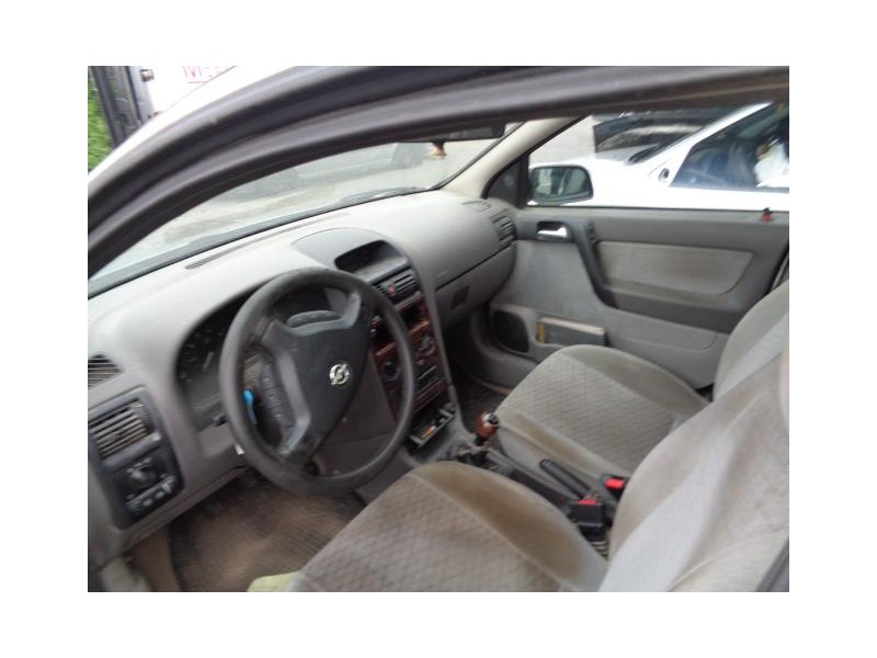 opel astra del año 2001
