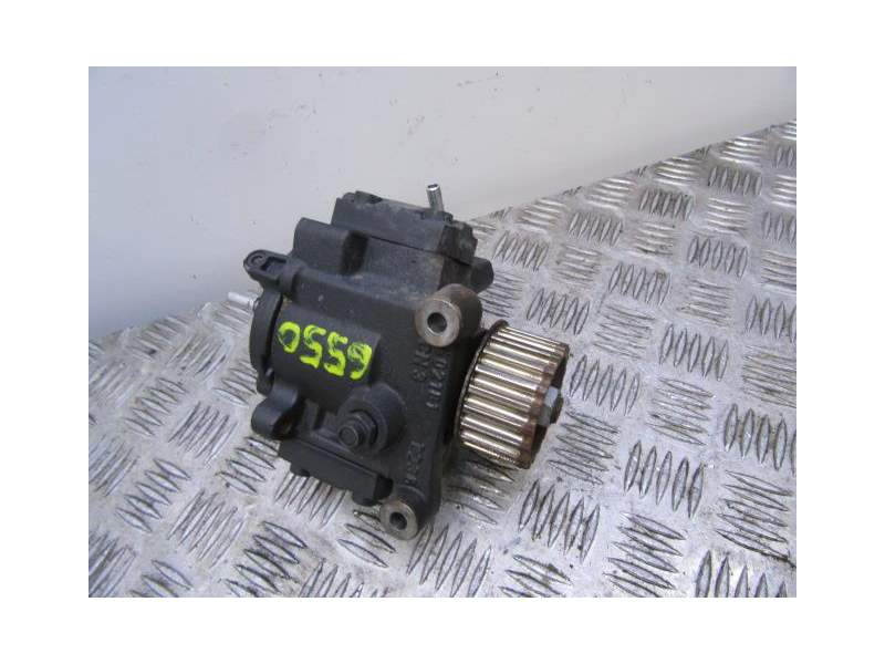 Recambio de bomba inyectora diesel para nissan juke (f15) 1.5 dci referencia OEM IAM 8201100115 5WS40844 