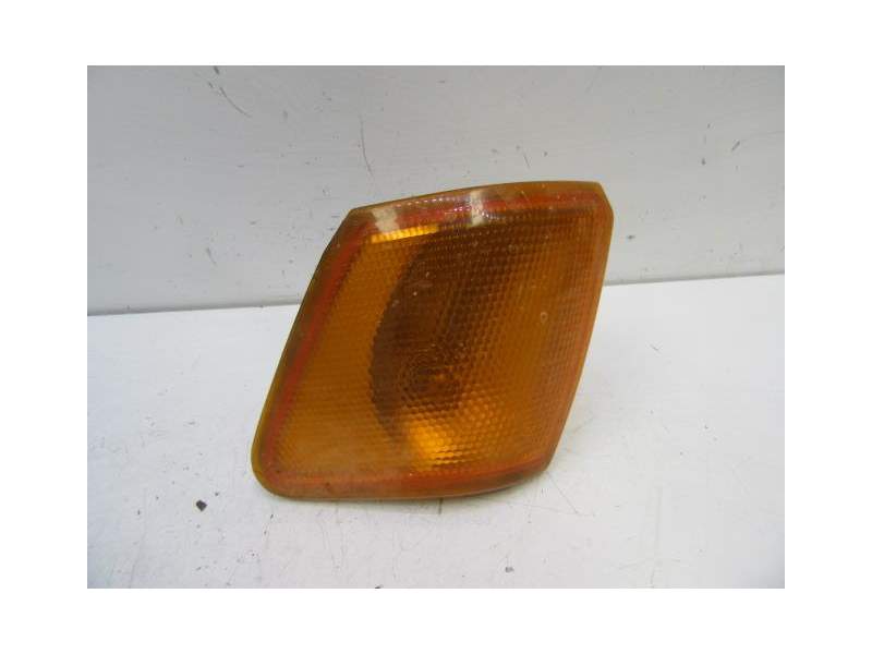 Recambio de piloto delantero izquierdo para ford fiesta 1.1 g referencia OEM IAM 6161441  