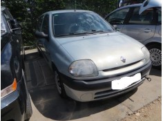 renault clio del año 2001