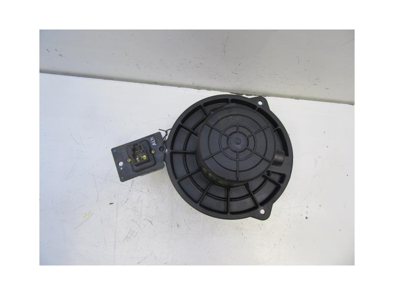 Recambio de motor calefaccion : hyundai matrix : 1.6 g (103cv) [2006] para hyundai matrix 1.6 g referencia OEM IAM 97113-17000CO