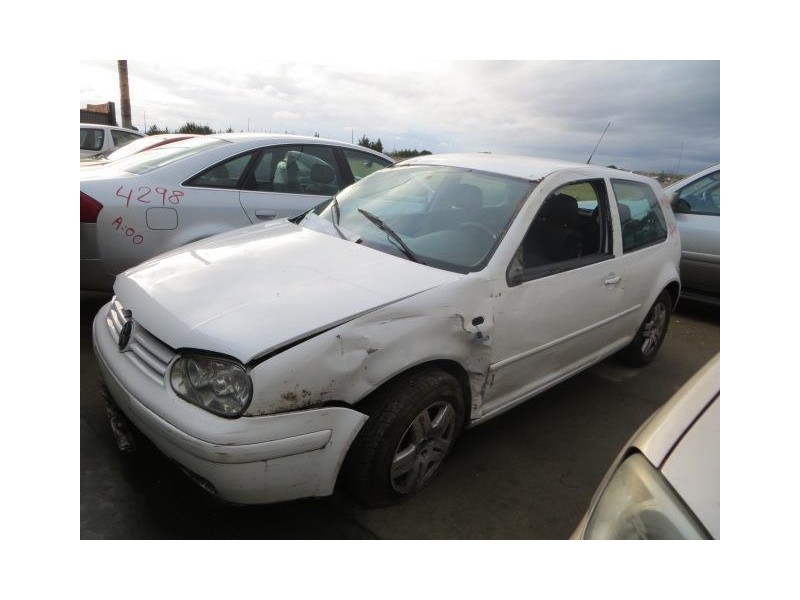 volkswagen golf del año 2001