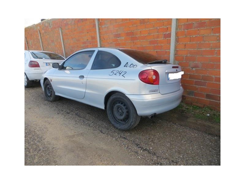 renault megane del año 2000