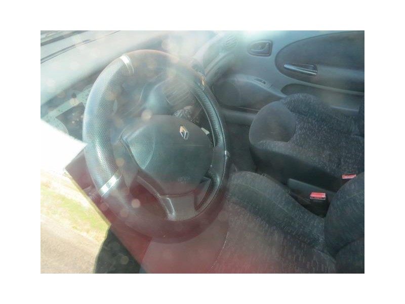 renault megane del año 2000